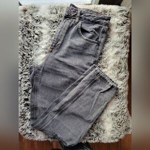 30/32 BDG Mom jeans